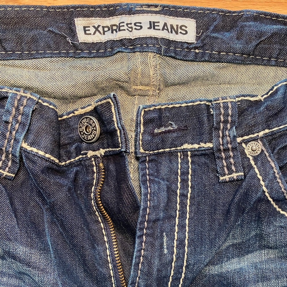 Express Jeans - Picture 3 of 5